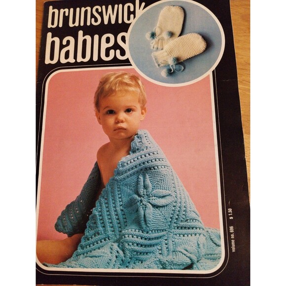 Vintage Brunswick Babies Volume No. 696 Over 30 Patterns to Knit for Babies - Picture 1 of 3